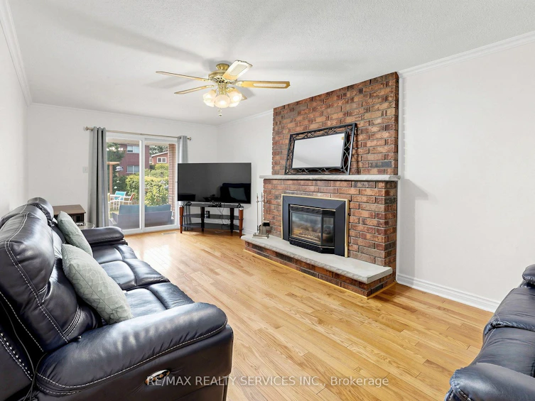 25 Malcolm Crescent, Brampton, ON, L6S 3C7 - 7