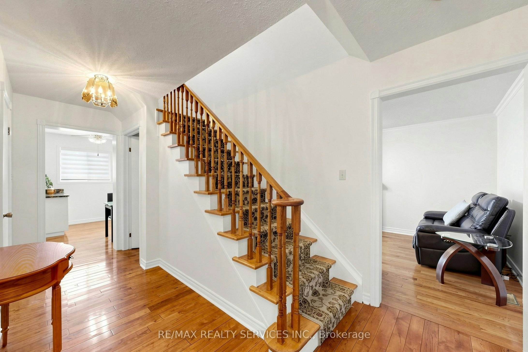 25 Malcolm Crescent, Brampton, ON, L6S 3C7 - 6