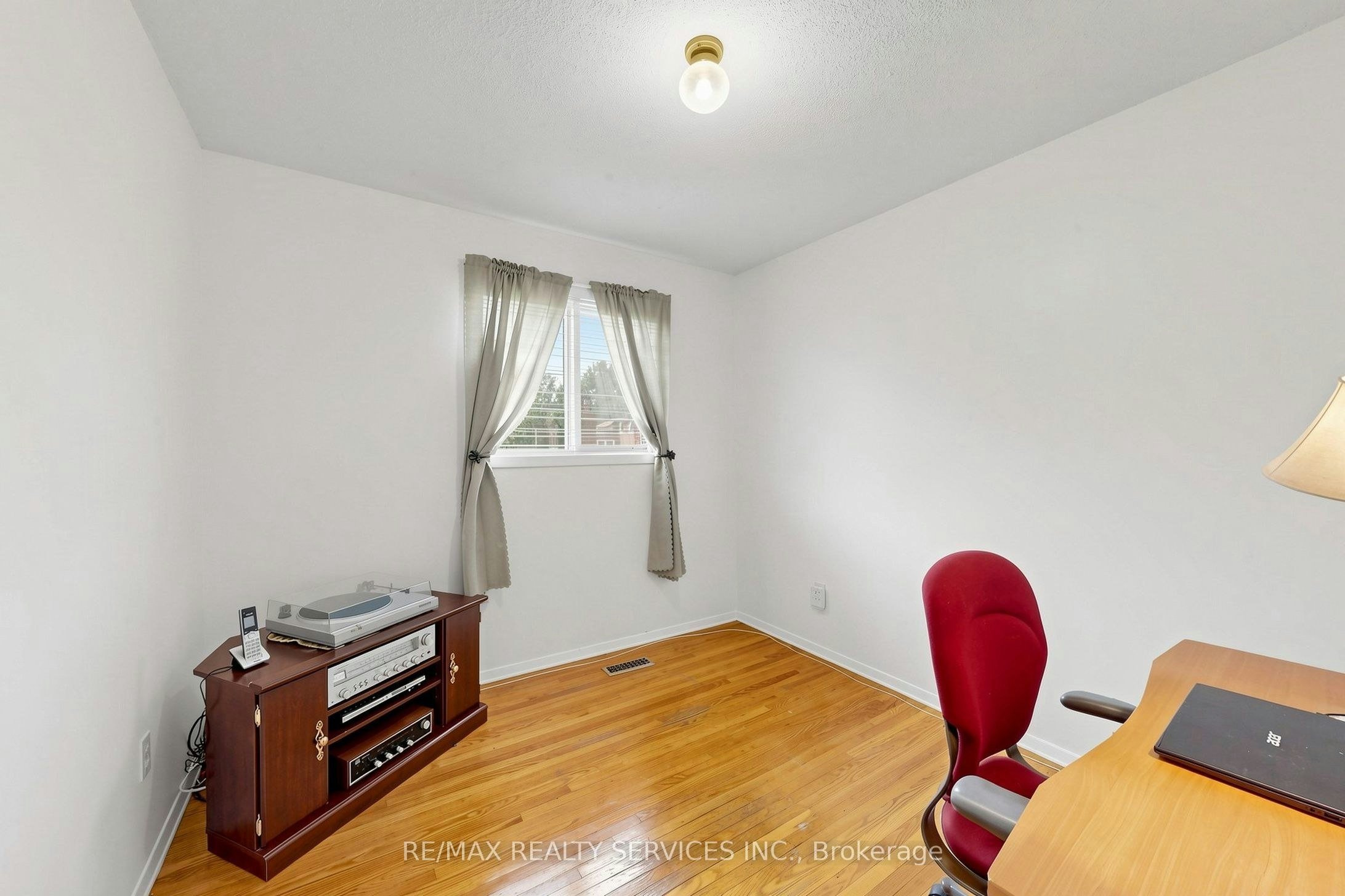 25 Malcolm Crescent, Brampton, ON, L6S 3C7 - 34