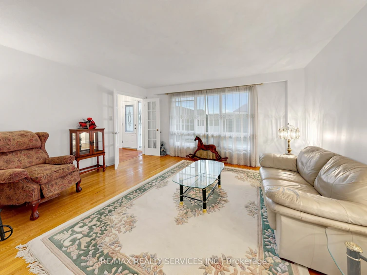 25 Malcolm Crescent, Brampton, ON, L6S 3C7 - 10
