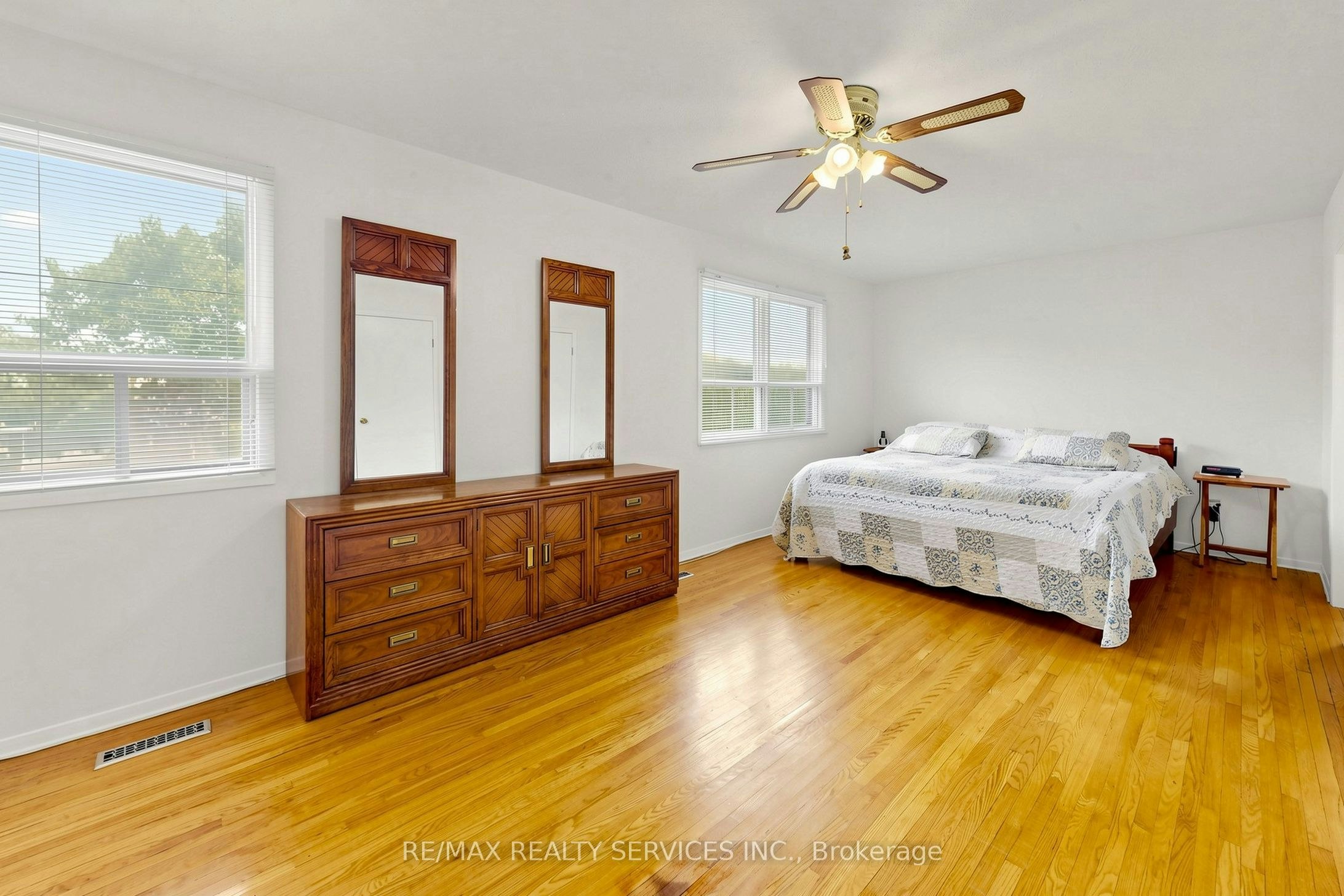 25 Malcolm Crescent, Brampton, ON, L6S 3C7 - 28