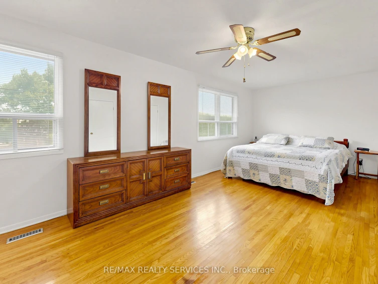 25 Malcolm Crescent, Brampton, ON, L6S 3C7 - 28