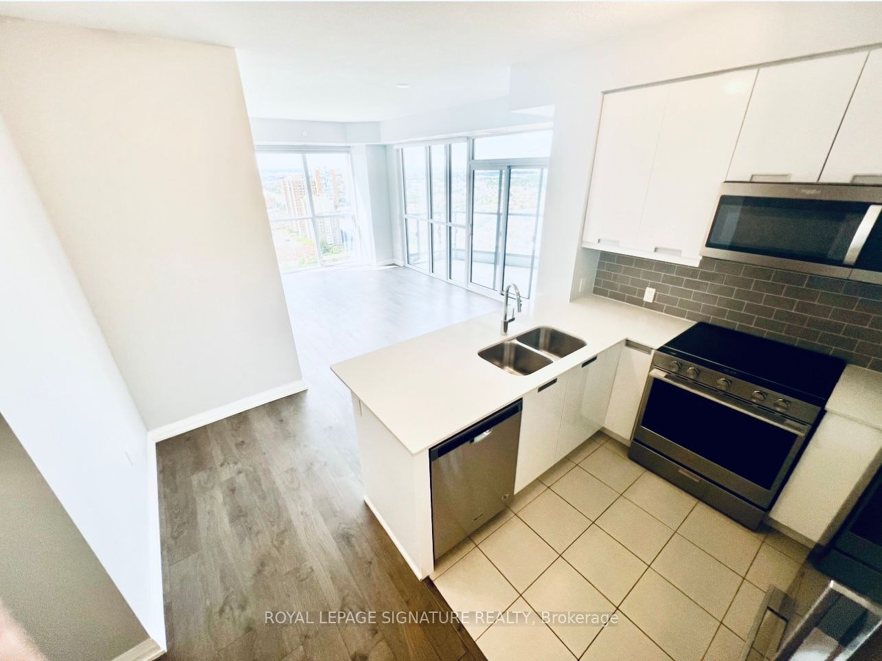 2318-35 Watergarden Drive, Mississauga, ON, L5R 0G8