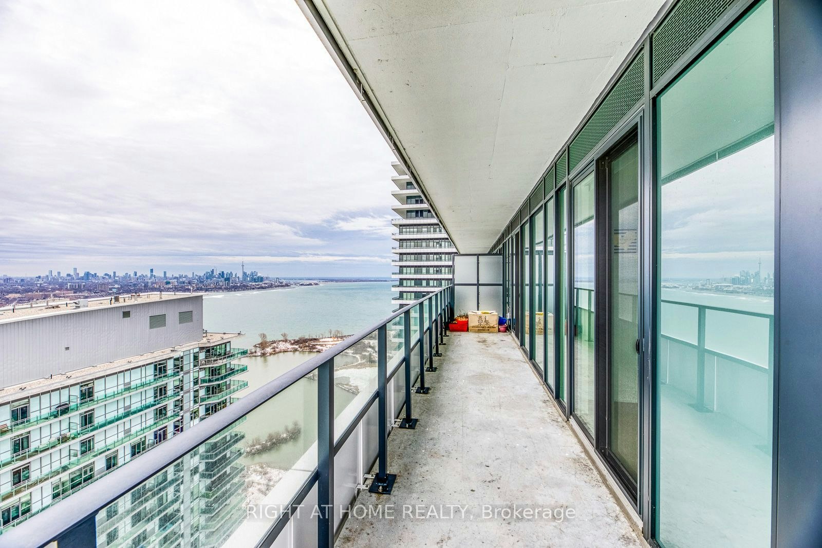 4611-30 Shore Breeze Drive, Toronto, ON, M8V 0J1 - 12