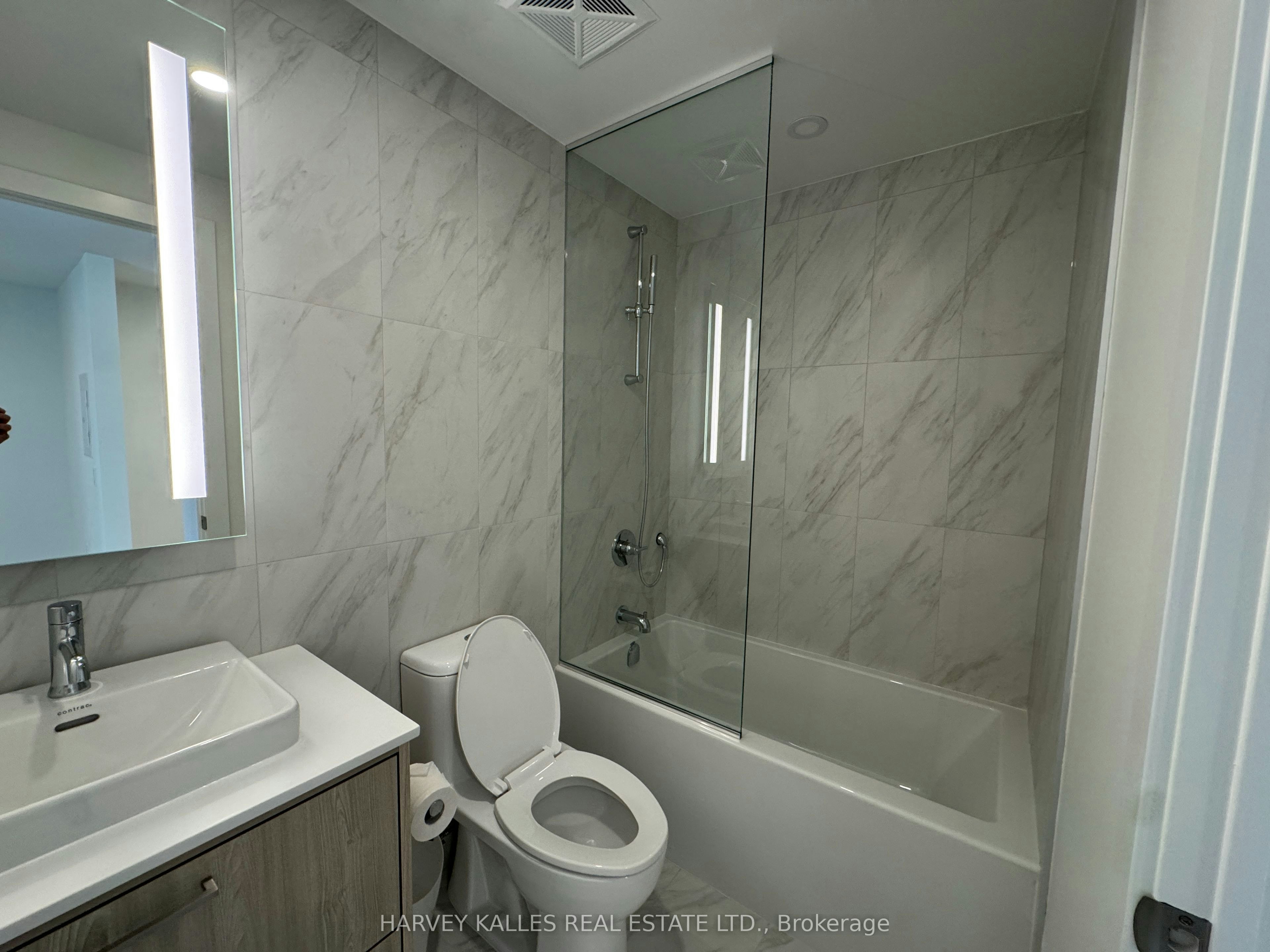 729-858 Dupont Street, Toronto, ON, M6G 0C1 - 5