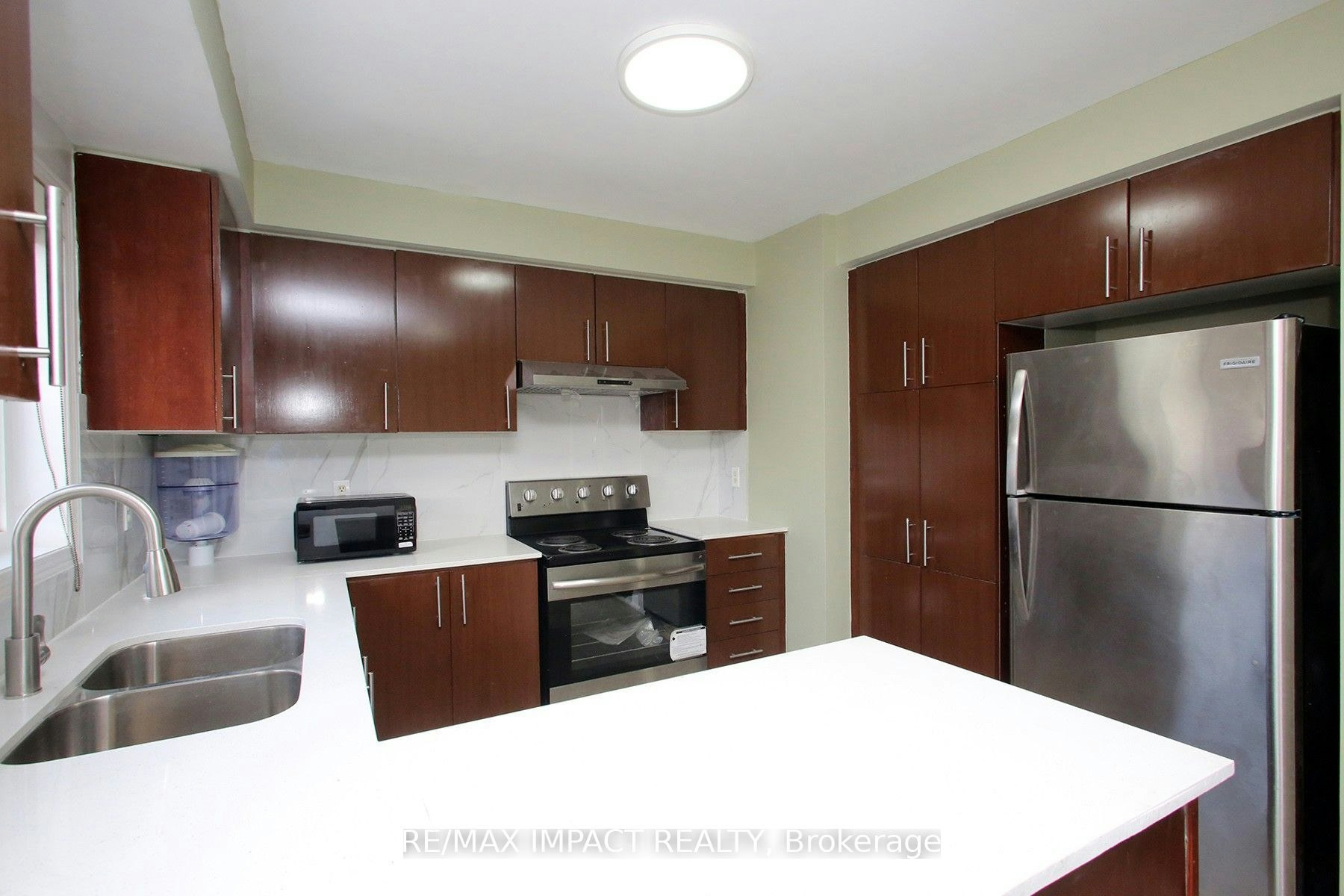48-375 Cook Road, Toronto, ON, M3J 3T6