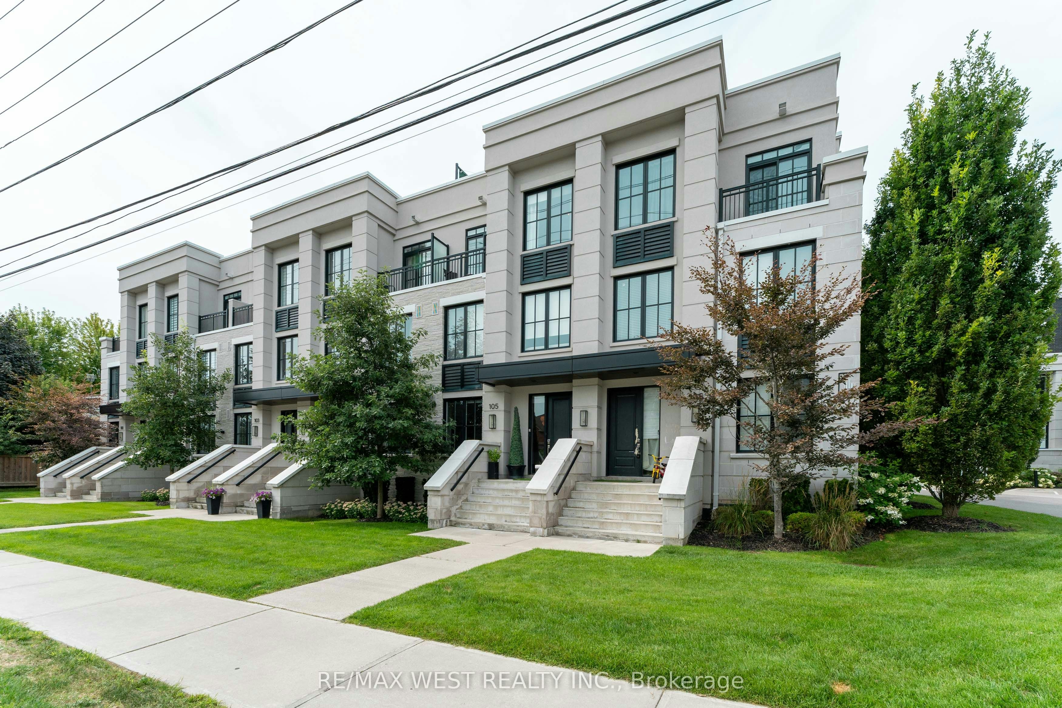 105-1180 Cawthra Road, Mississauga, ON, L5G 0A5