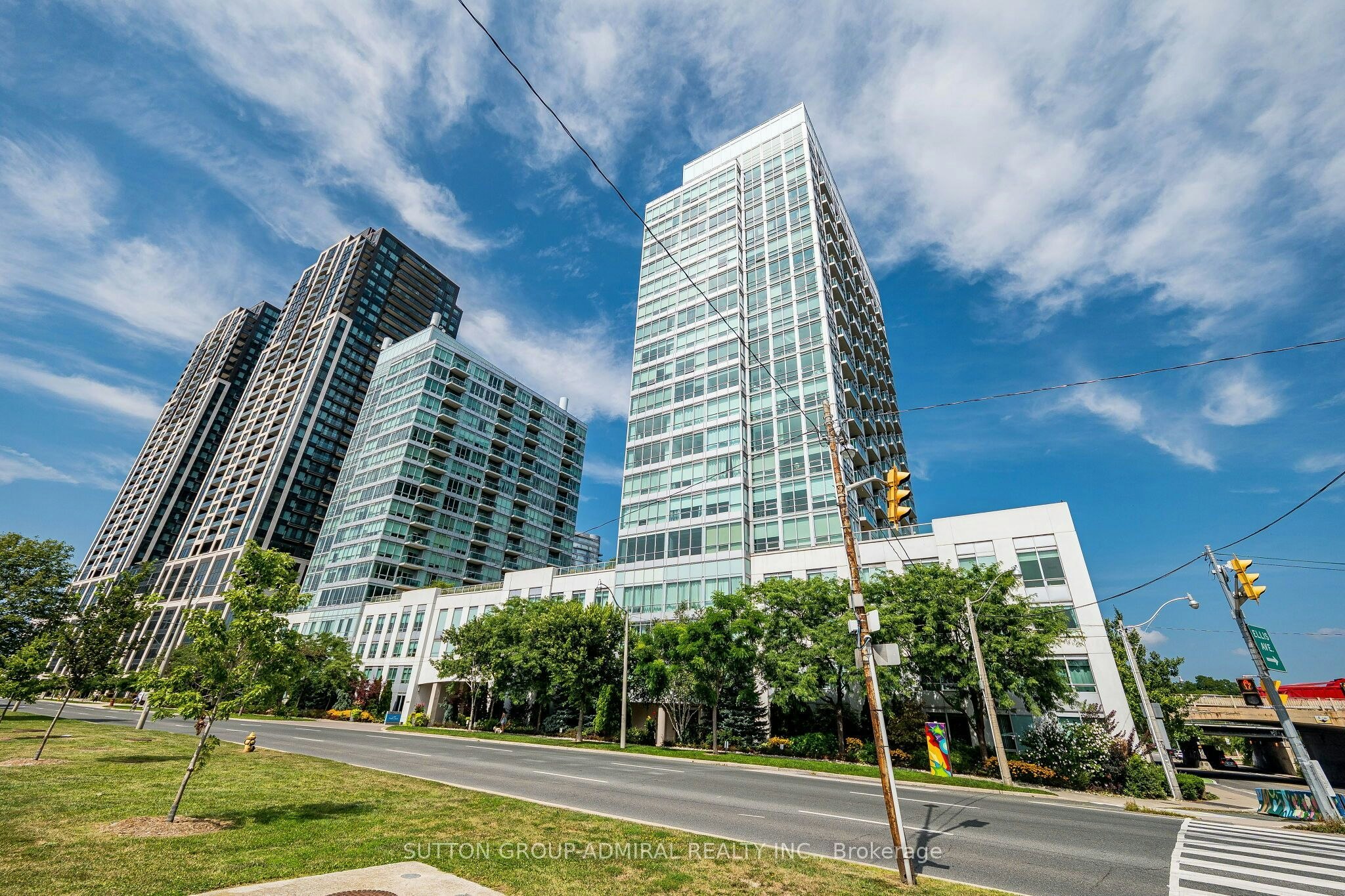 803-1900 Lake Shore Boulevard W, Toronto, ON, M6S 1A4