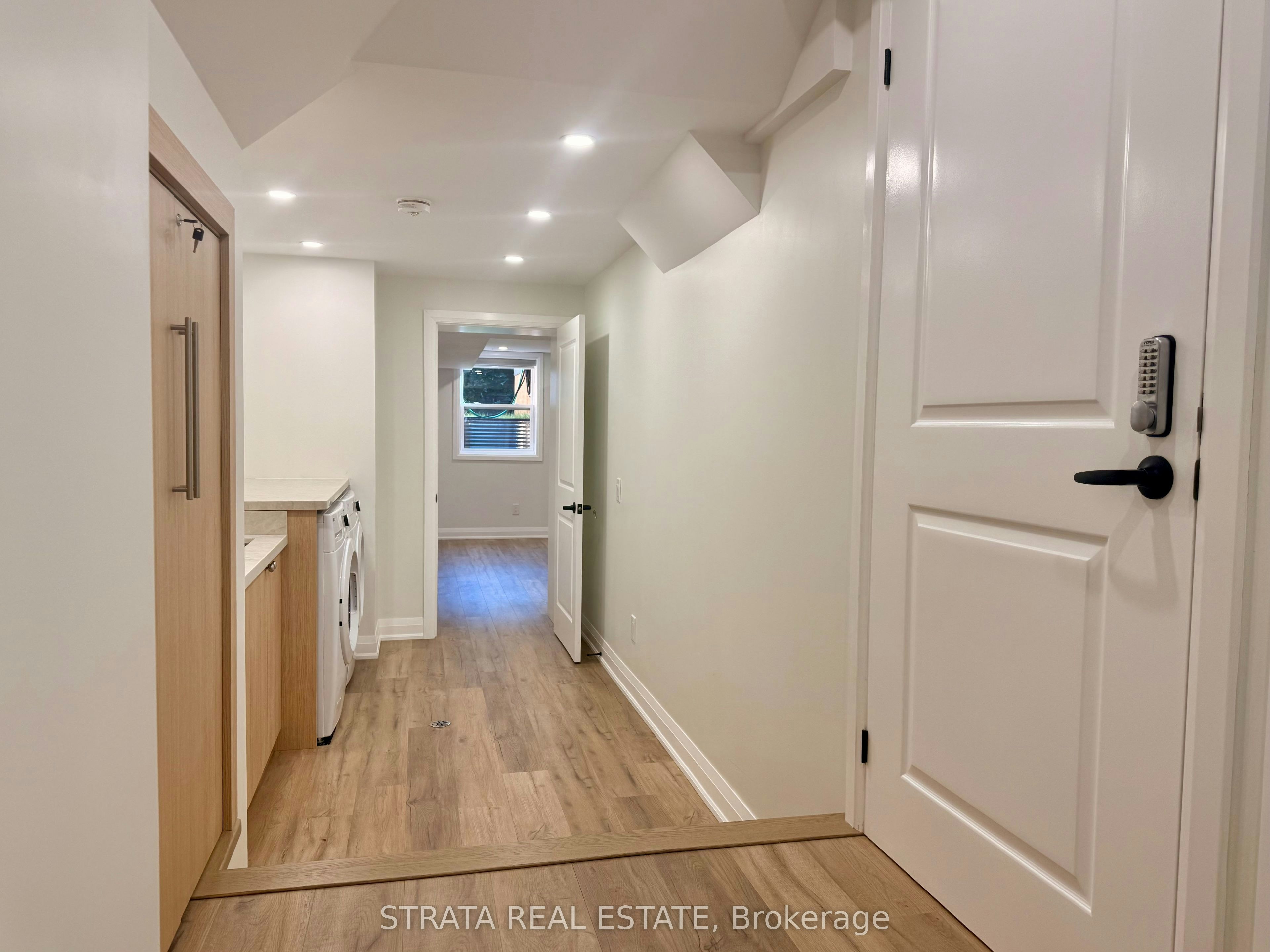 277 Kennedy Avenue, Toronto, ON, M6P 3C4 - 2