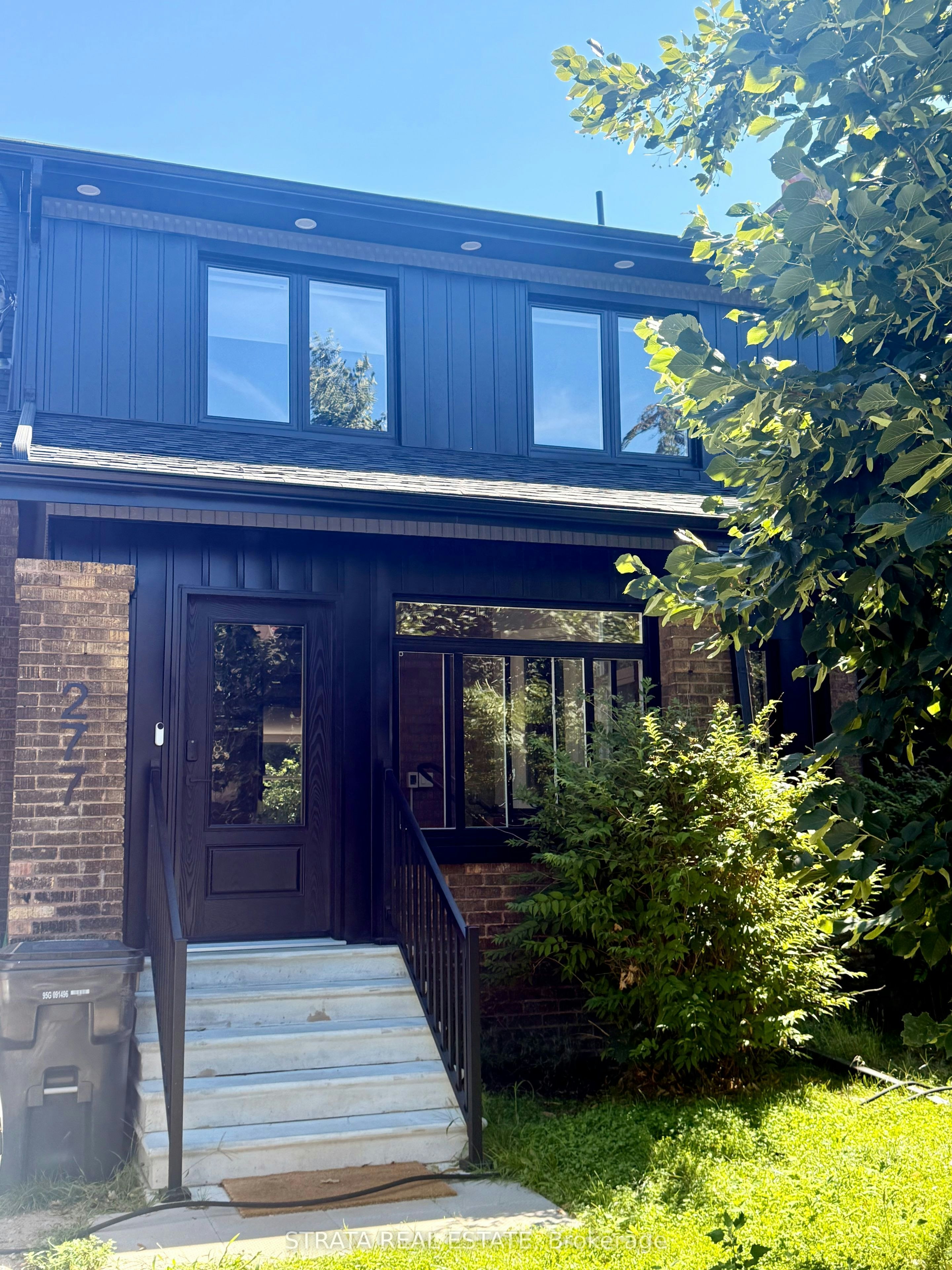 277 Kennedy Avenue, Toronto, ON, M6P 3C4