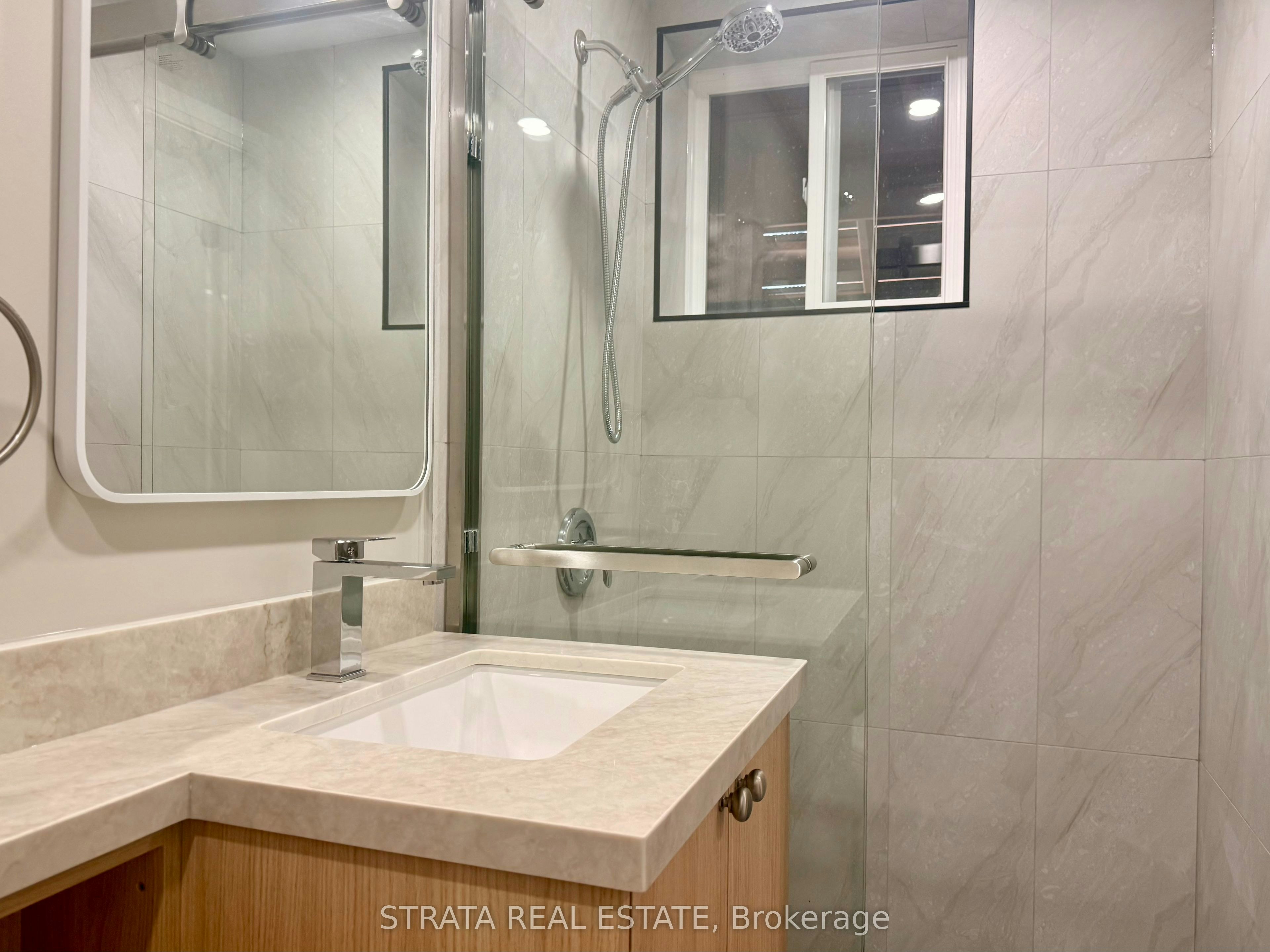 277 Kennedy Avenue, Toronto, ON, M6P 3C4 - 15