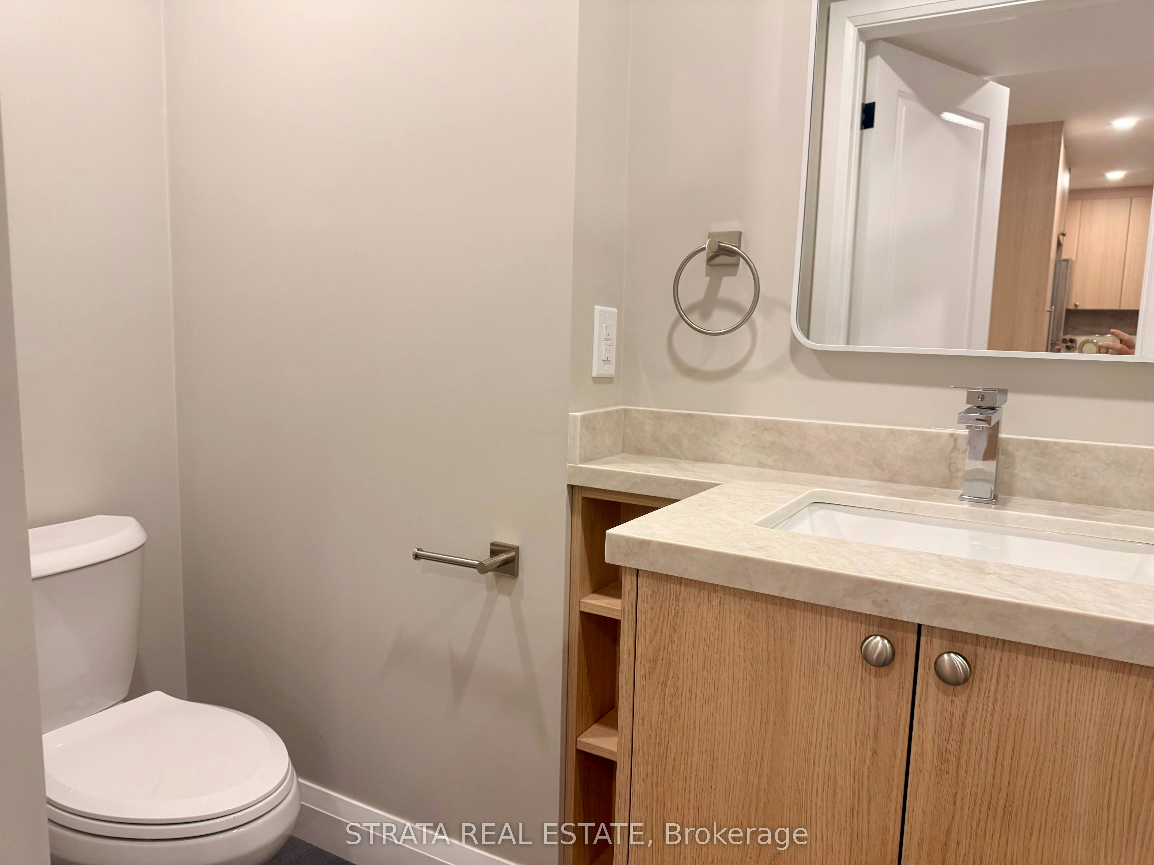 277 Kennedy Avenue, Toronto, ON, M6P 3C4 - 14