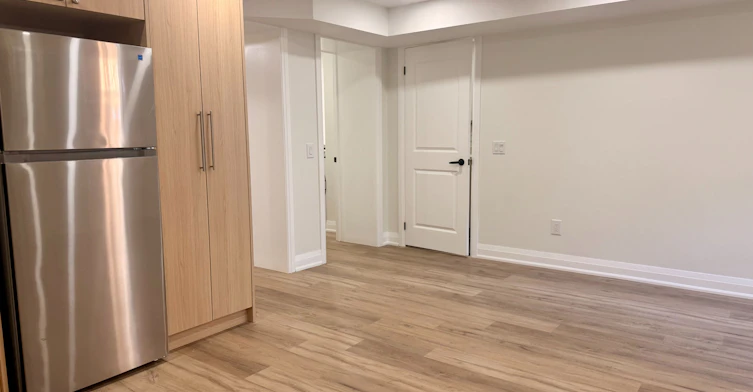 277 Kennedy Avenue, Toronto, ON, M6P 3C4 - 13