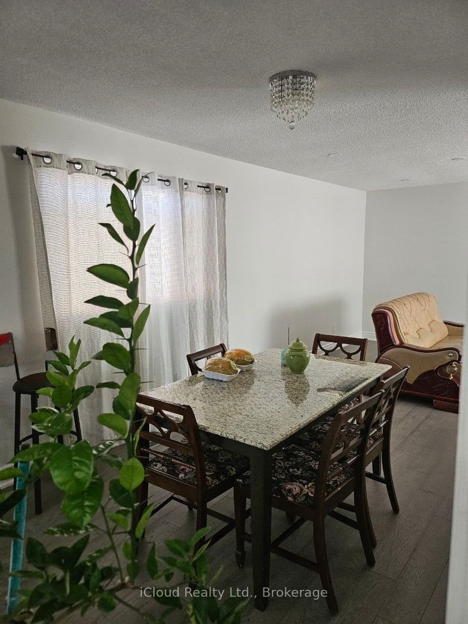 Upper-61 Hull Street, Mississauga, ON, L4T 1C9 - 8
