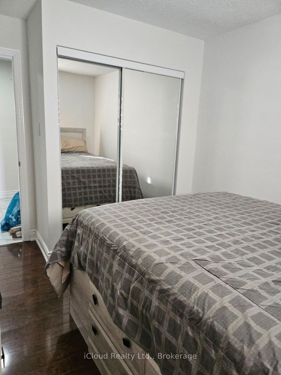 Upper-61 Hull Street, Mississauga, ON, L4T 1C9 - 17