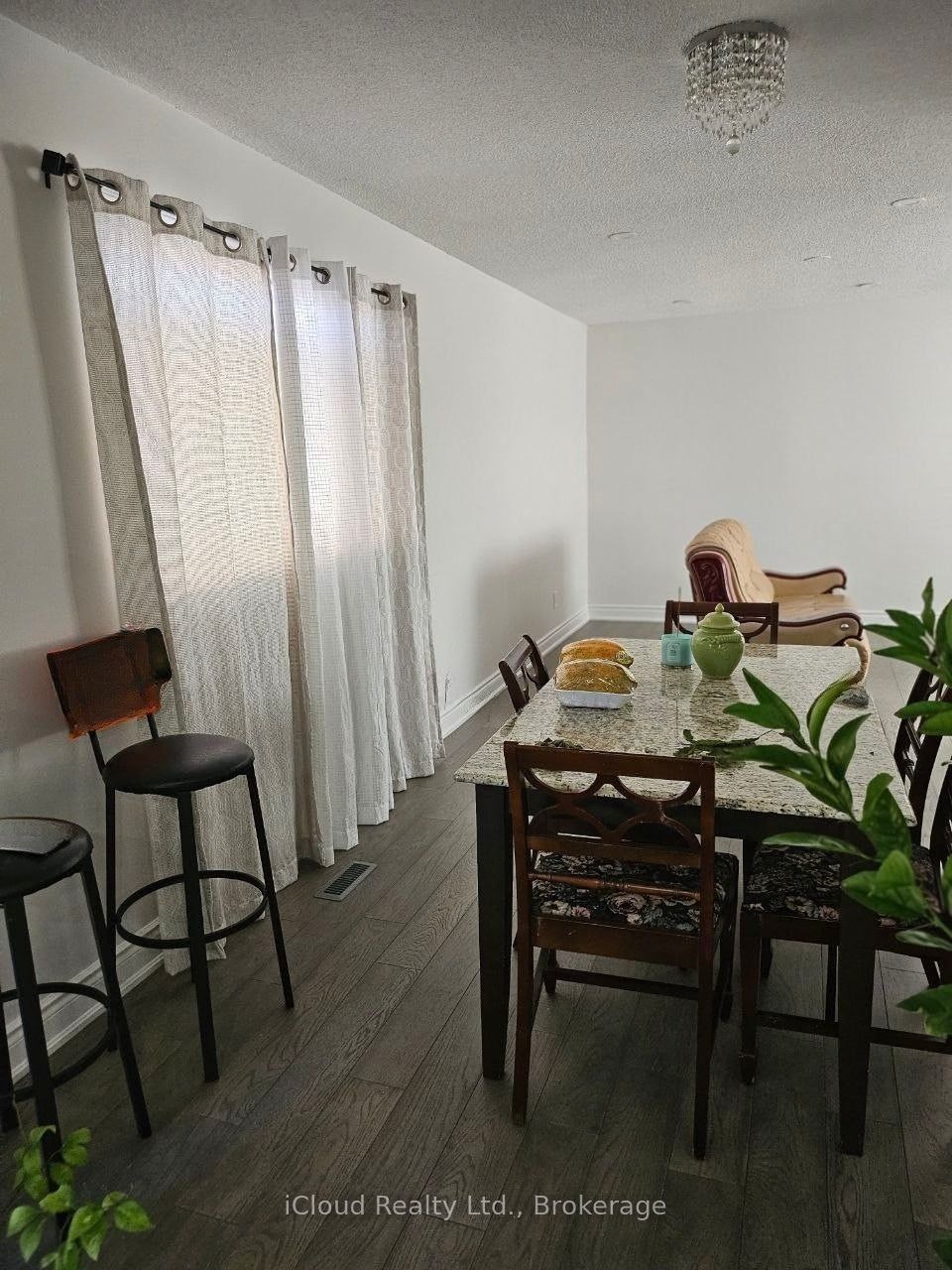Upper-61 Hull Street, Mississauga, ON, L4T 1C9 - 9