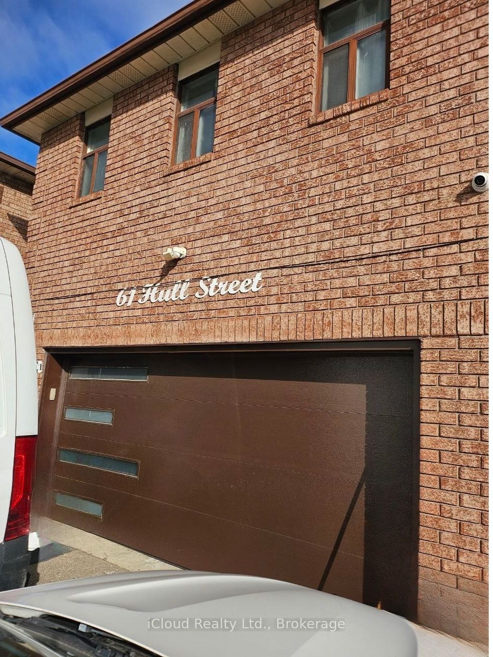 Upper-61 Hull Street, Mississauga, ON, L4T 1C9 - 2