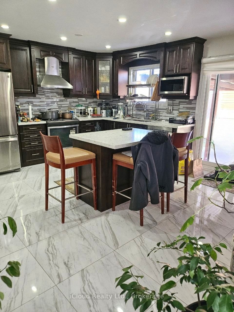 Upper-61 Hull Street, Mississauga, ON, L4T 1C9 - 10