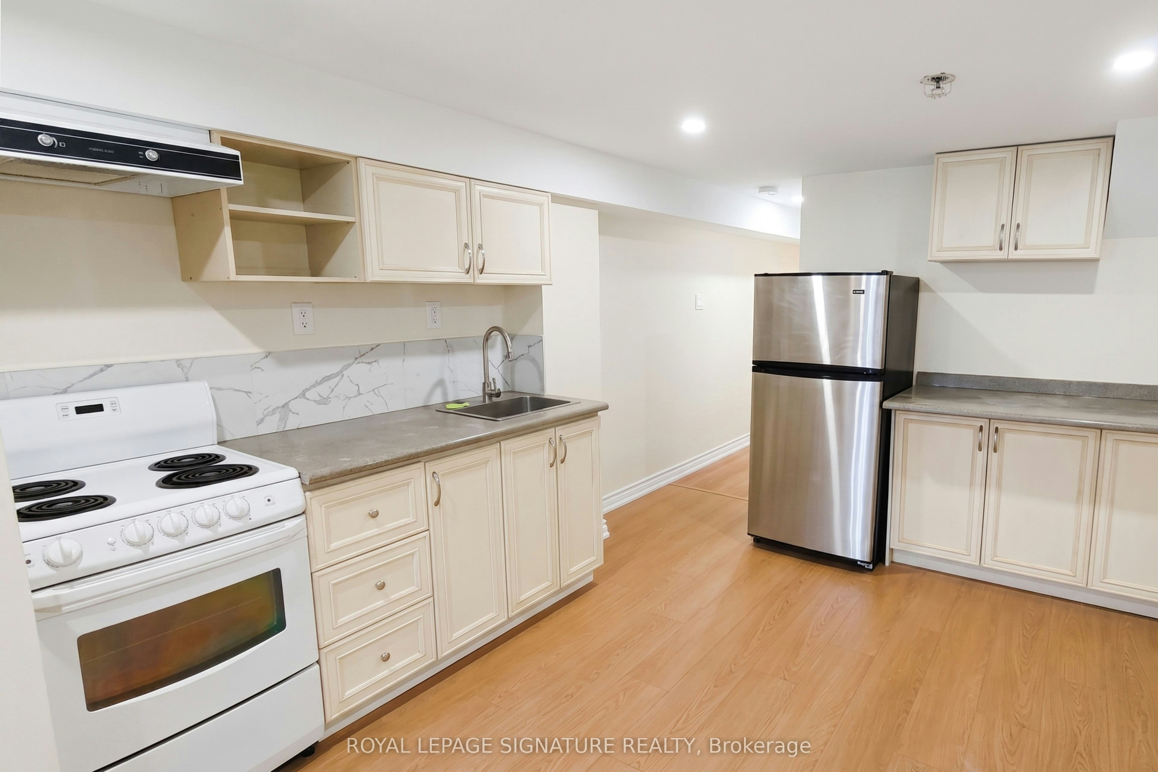 Lower-512 Concord Avenue, Toronto, ON, M6H 2P8 - 5