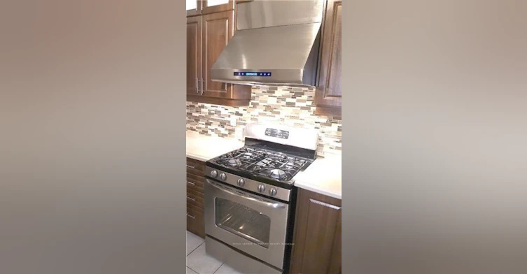 5641 Watersfield Avenue, Mississauga, ON, L5M 7E9 - 8