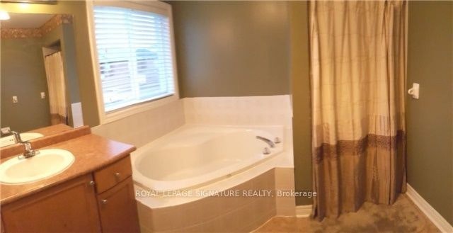 5641 Watersfield Avenue, Mississauga, ON, L5M 7E9 - 11