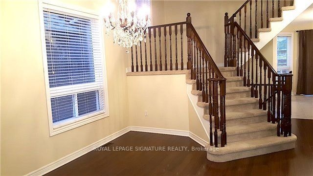 5641 Watersfield Avenue, Mississauga, ON, L5M 7E9 - 3