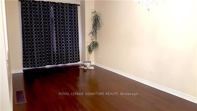 5641 Watersfield Avenue, Mississauga, ON, L5M 7E9 - 2