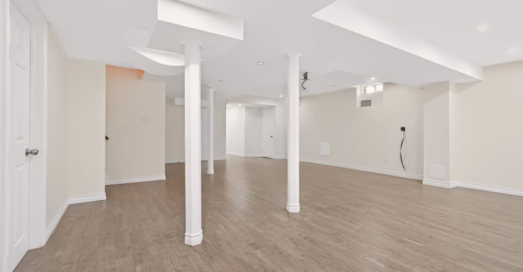267 Laurentian Avenue, Mississauga, ON, L4Z 2S4 - 37