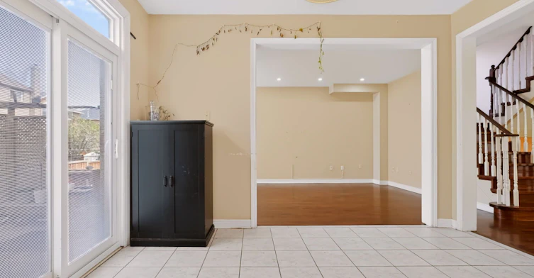 267 Laurentian Avenue, Mississauga, ON, L4Z 2S4 - 9