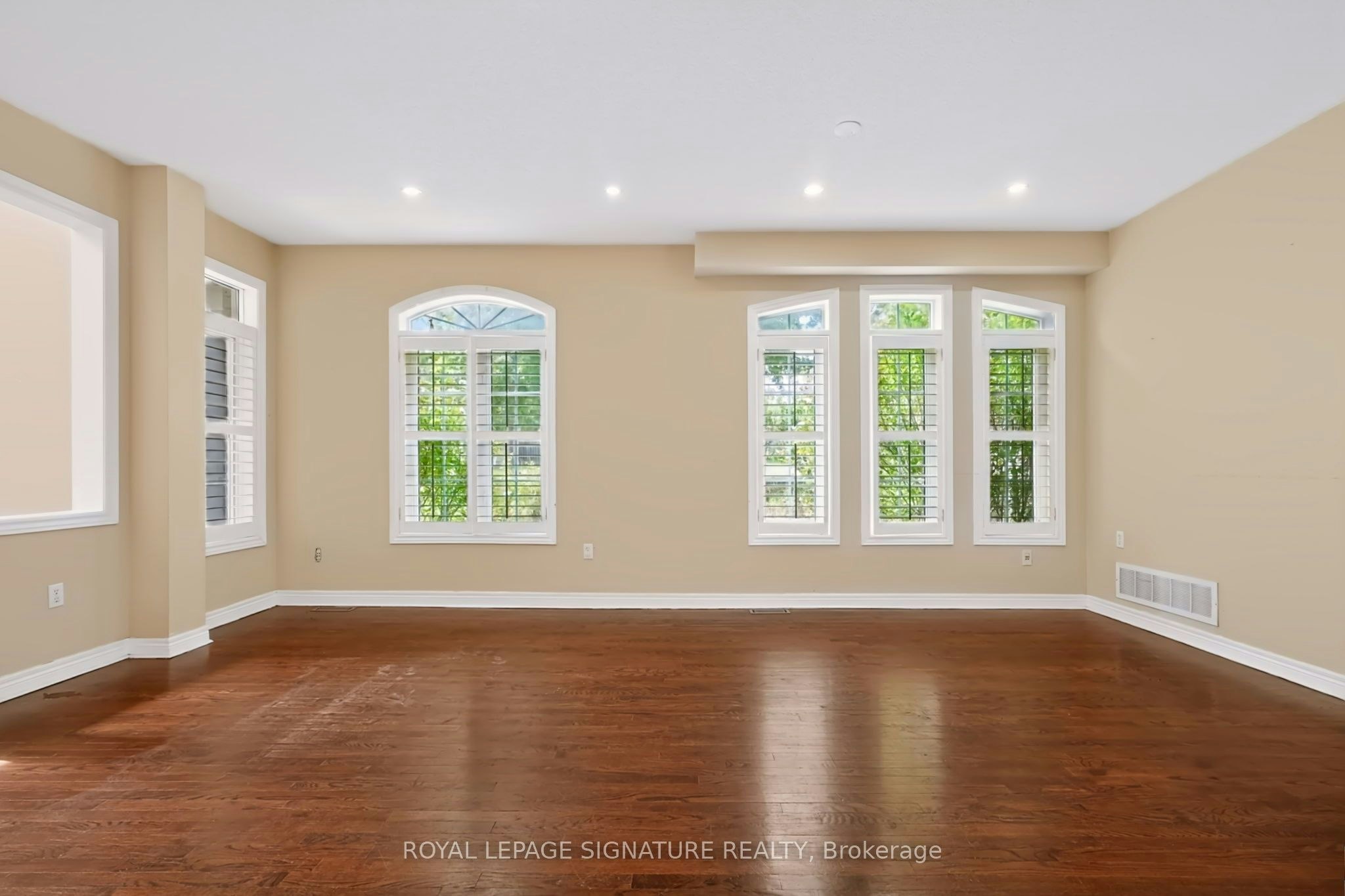 267 Laurentian Avenue, Mississauga, ON, L4Z 2S4 - 6