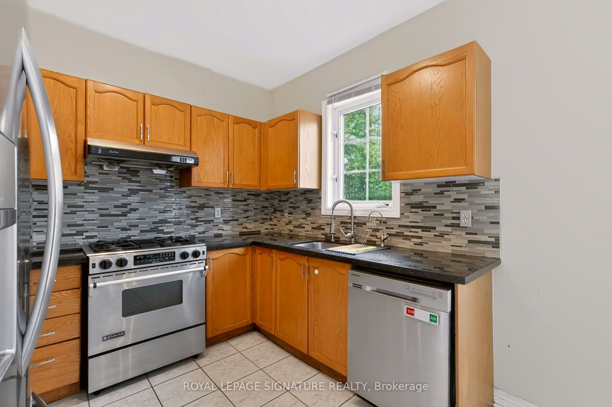 267 Laurentian Avenue, Mississauga, ON, L4Z 2S4 - 11