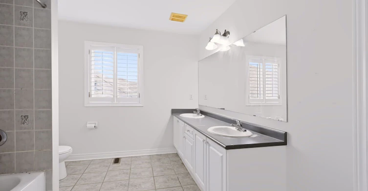 267 Laurentian Avenue, Mississauga, ON, L4Z 2S4 - 33