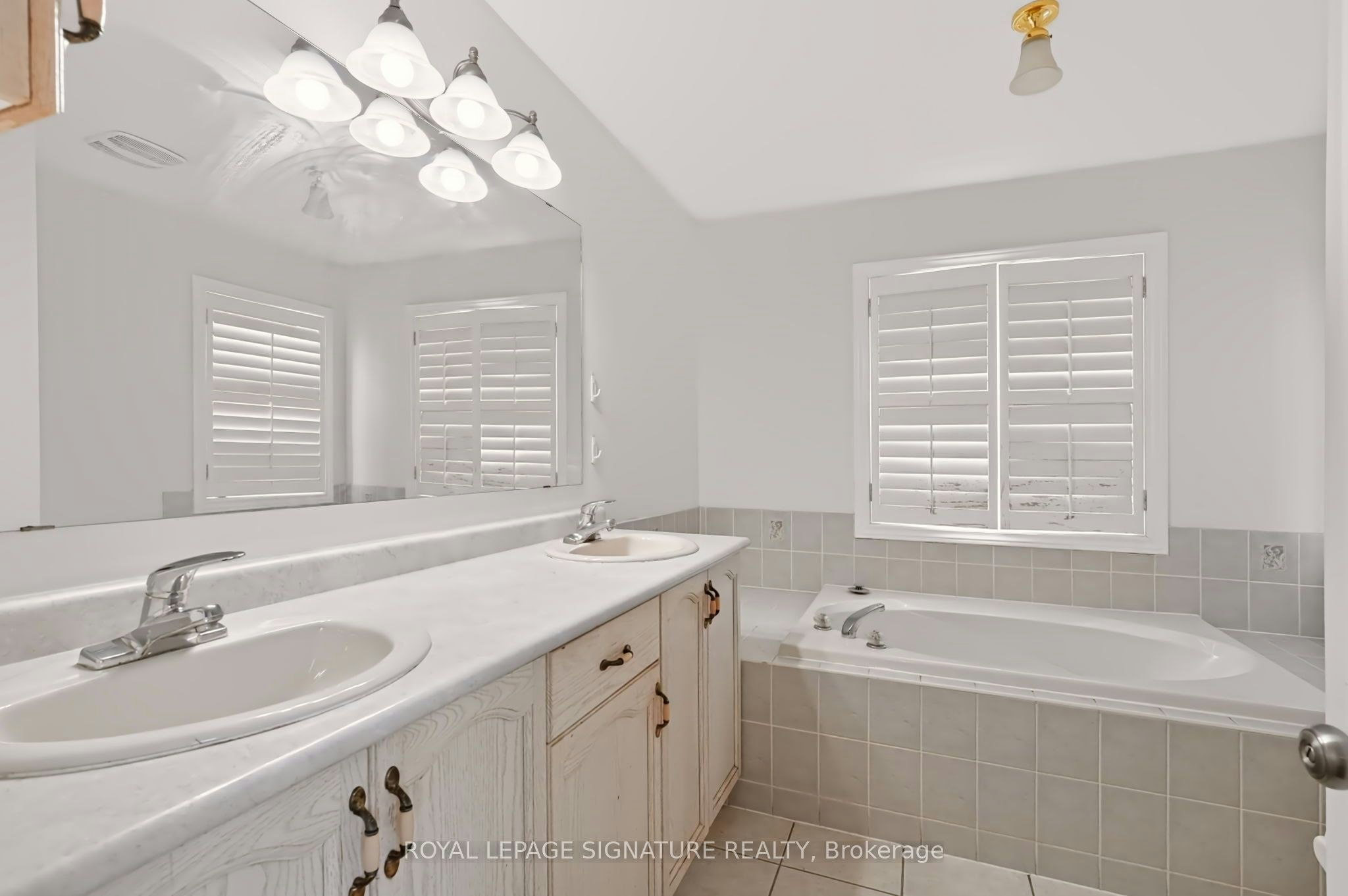 267 Laurentian Avenue, Mississauga, ON, L4Z 2S4 - 25