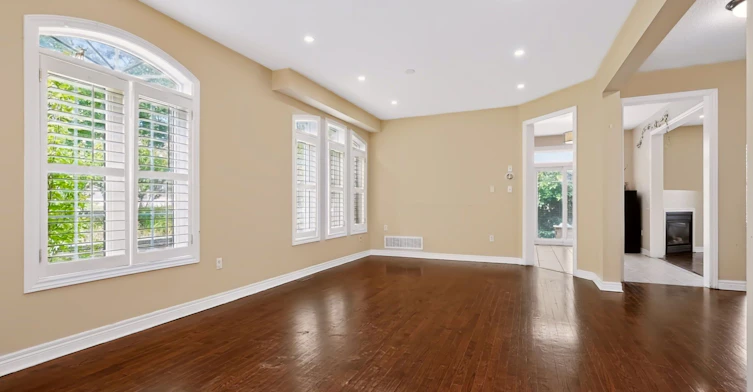 267 Laurentian Avenue, Mississauga, ON, L4Z 2S4 - 5