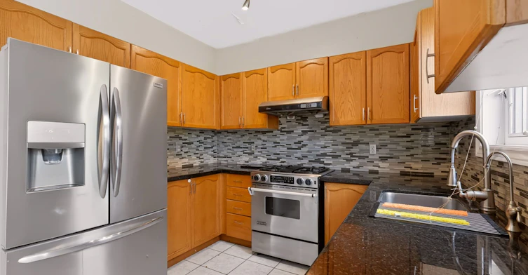 267 Laurentian Avenue, Mississauga, ON, L4Z 2S4 - 12