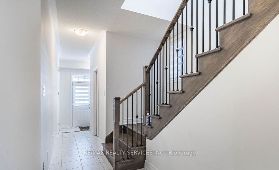 17 Overstone Road E, Halton Hills, ON, L7G 0M9 - 3