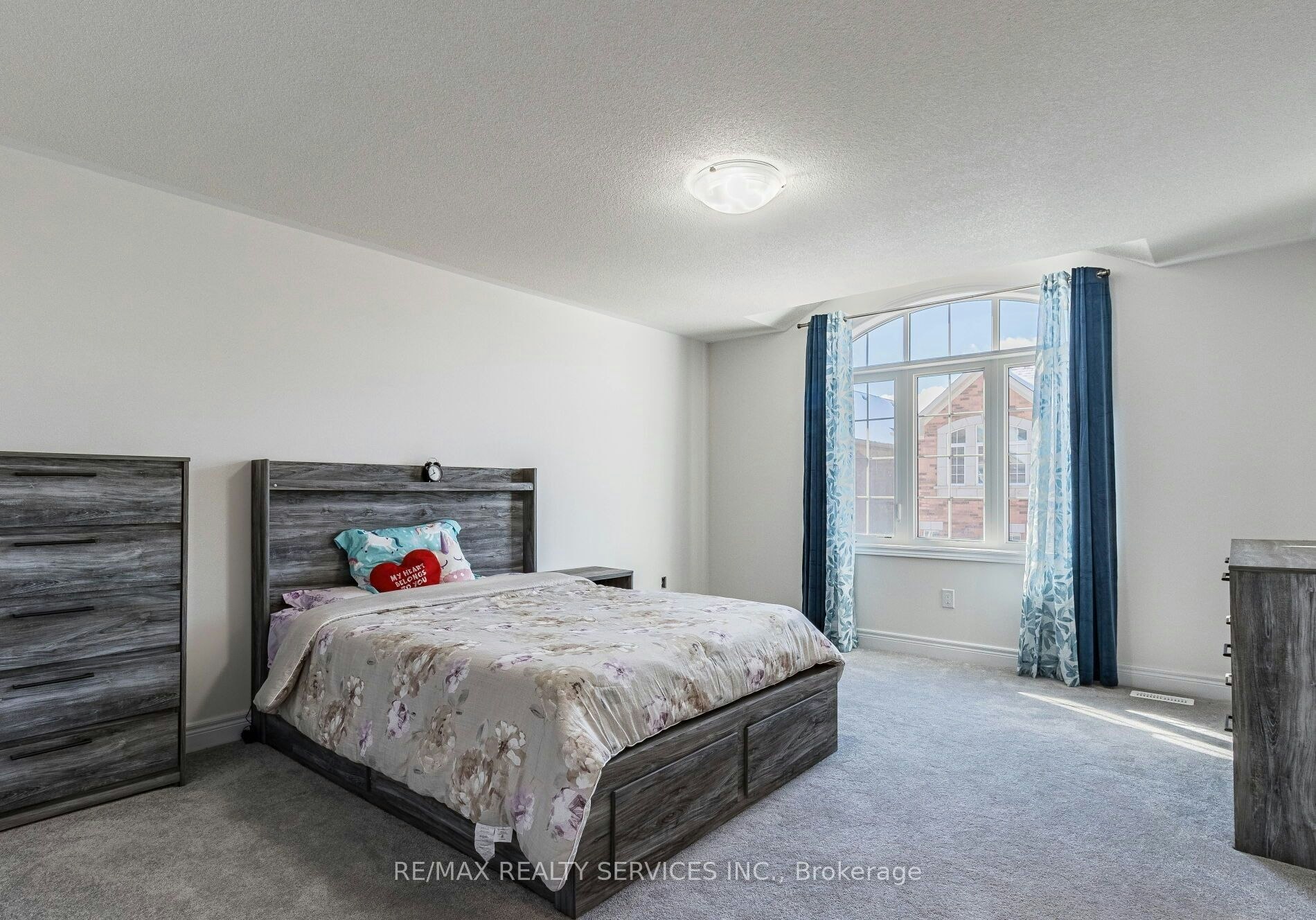 17 Overstone Road E, Halton Hills, ON, L7G 0M9 - 12