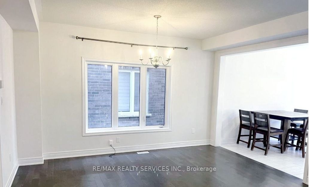 17 Overstone Road E, Halton Hills, ON, L7G 0M9 - 4