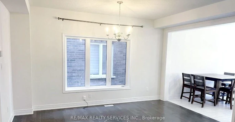 17 Overstone Road E, Halton Hills, ON, L7G 0M9 - 4