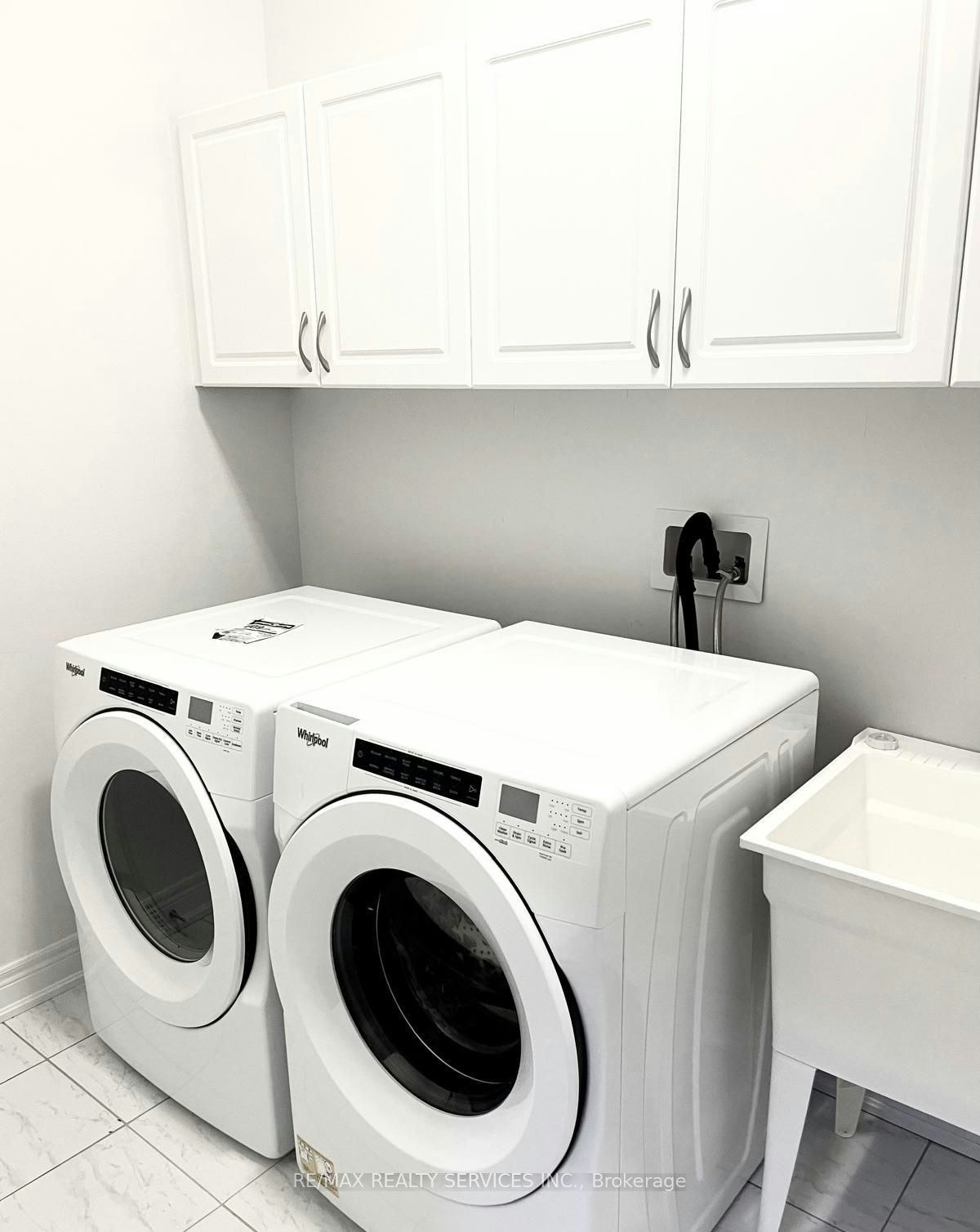 17 Overstone Road E, Halton Hills, ON, L7G 0M9 - 14