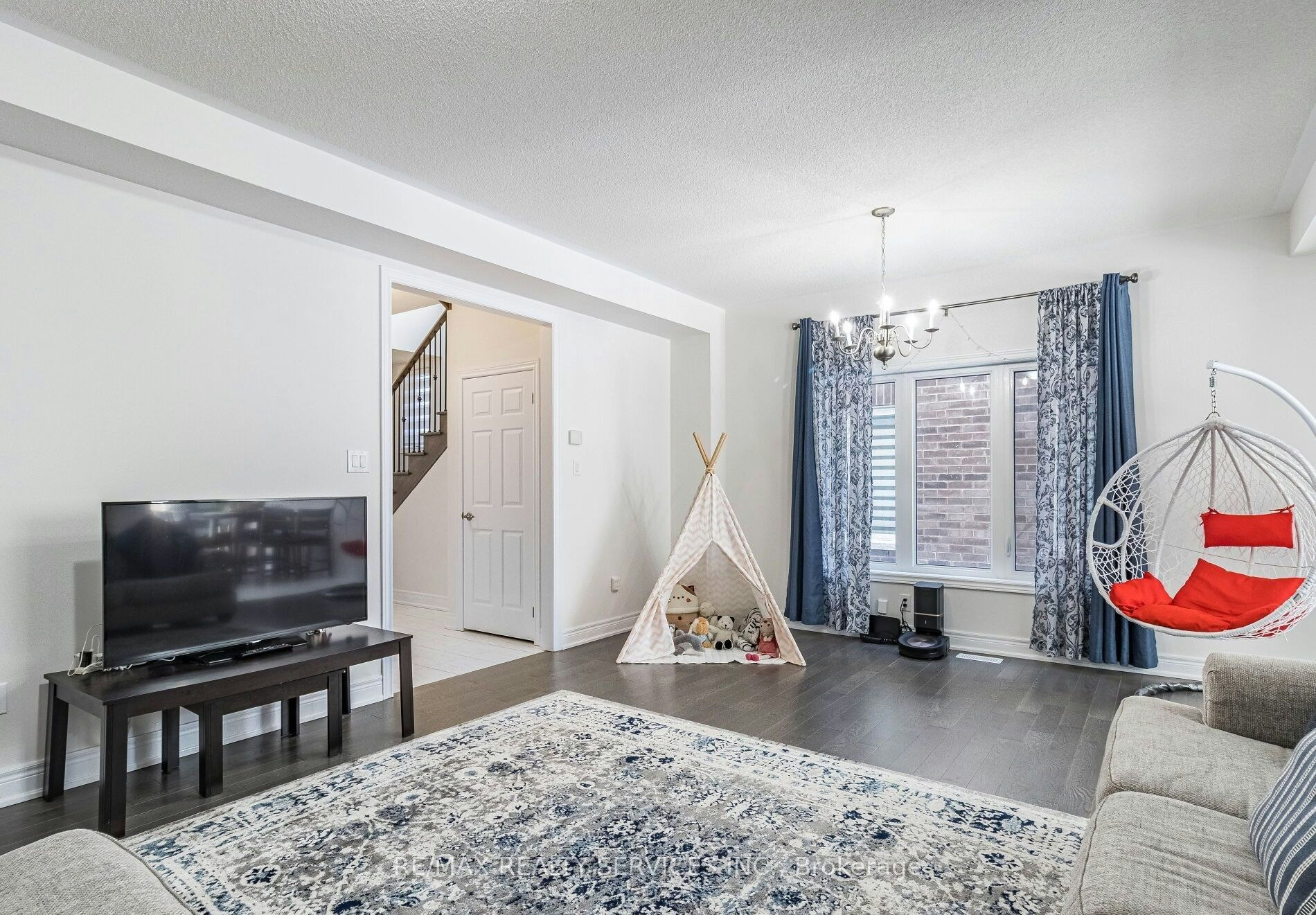 17 Overstone Road E, Halton Hills, ON, L7G 0M9 - 6
