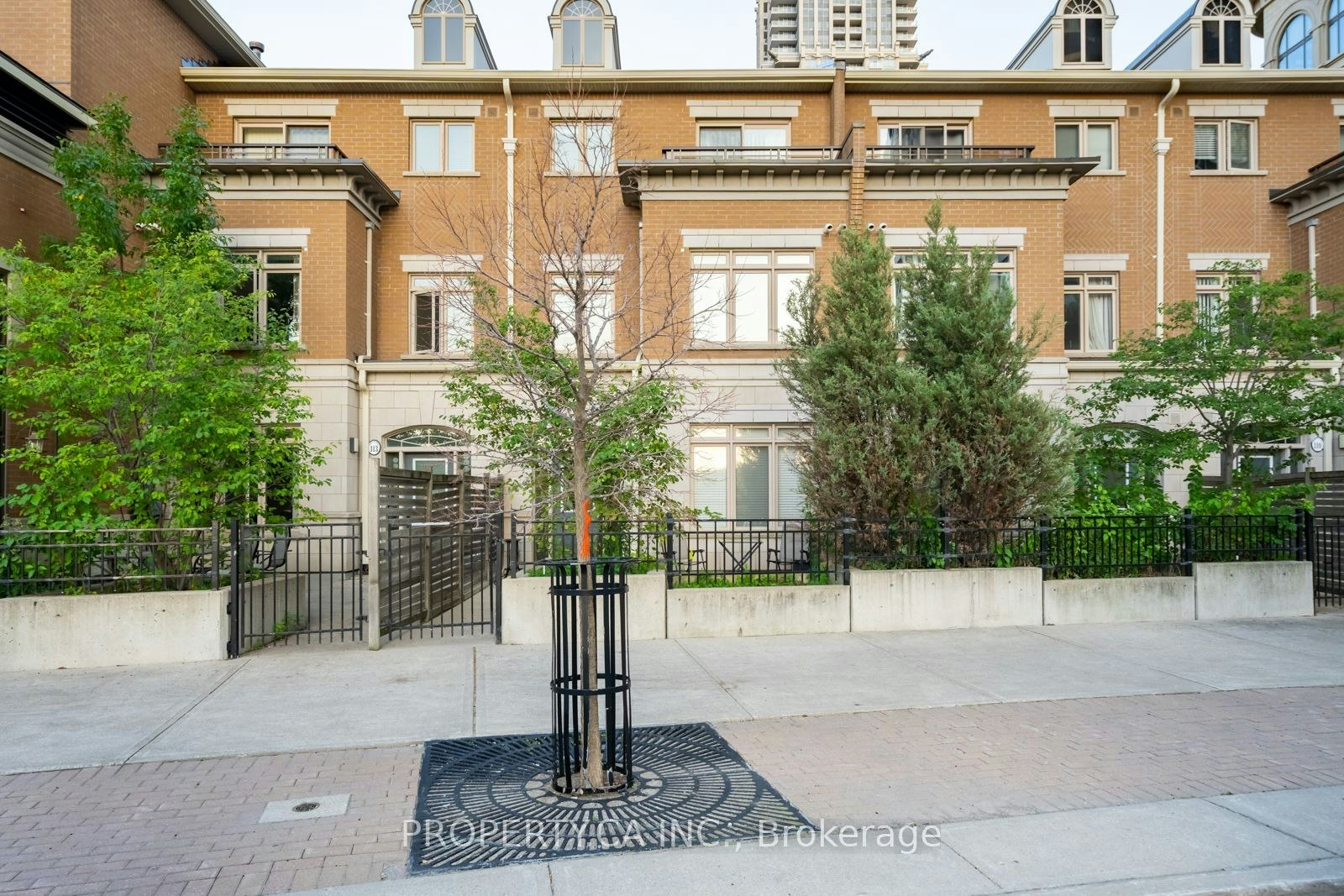 112-383 Prince Of Wales Drive, Mississauga, ON, L5B 0C7