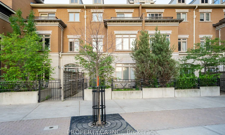 112-383 Prince Of Wales Drive