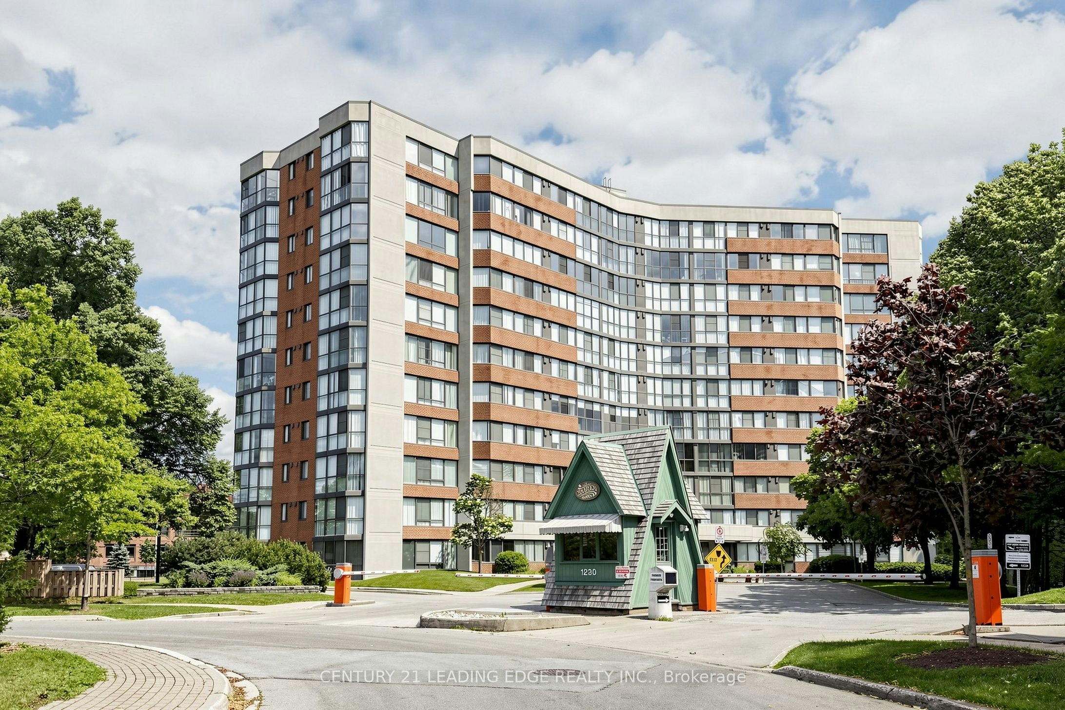 1106-1230 Marlborough Court W, Oakville, ON, L6H 3K6