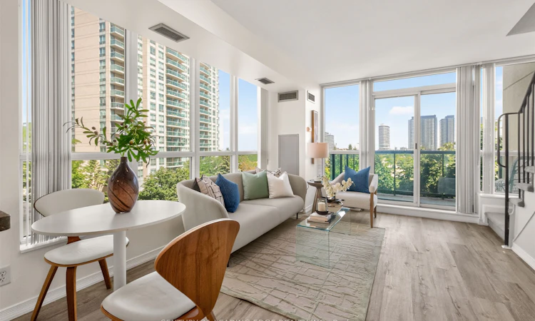 403-2585 Erin Centre Boulevard