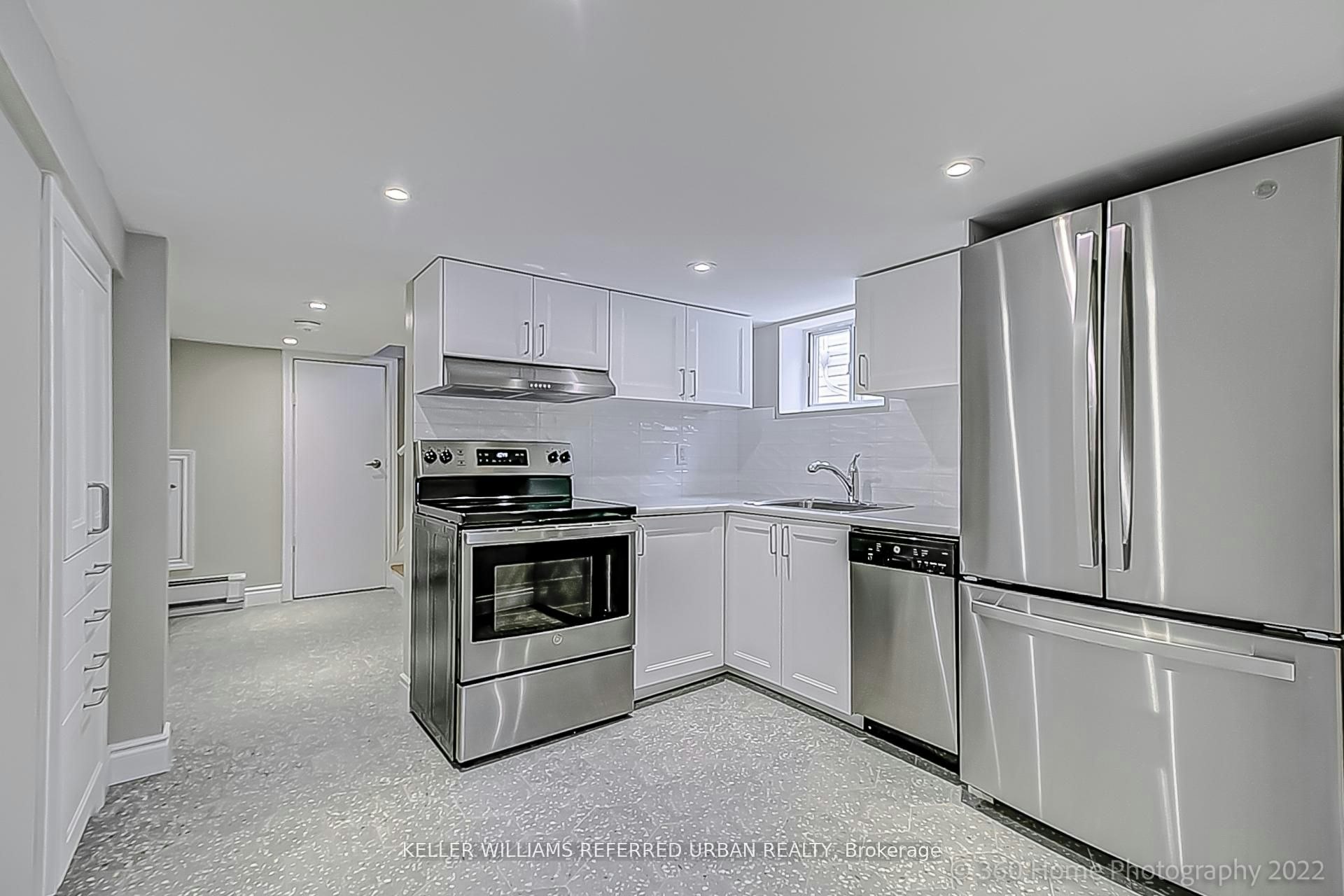 BSMT-554 Caledonia Road, Toronto, ON, M6E 4V4