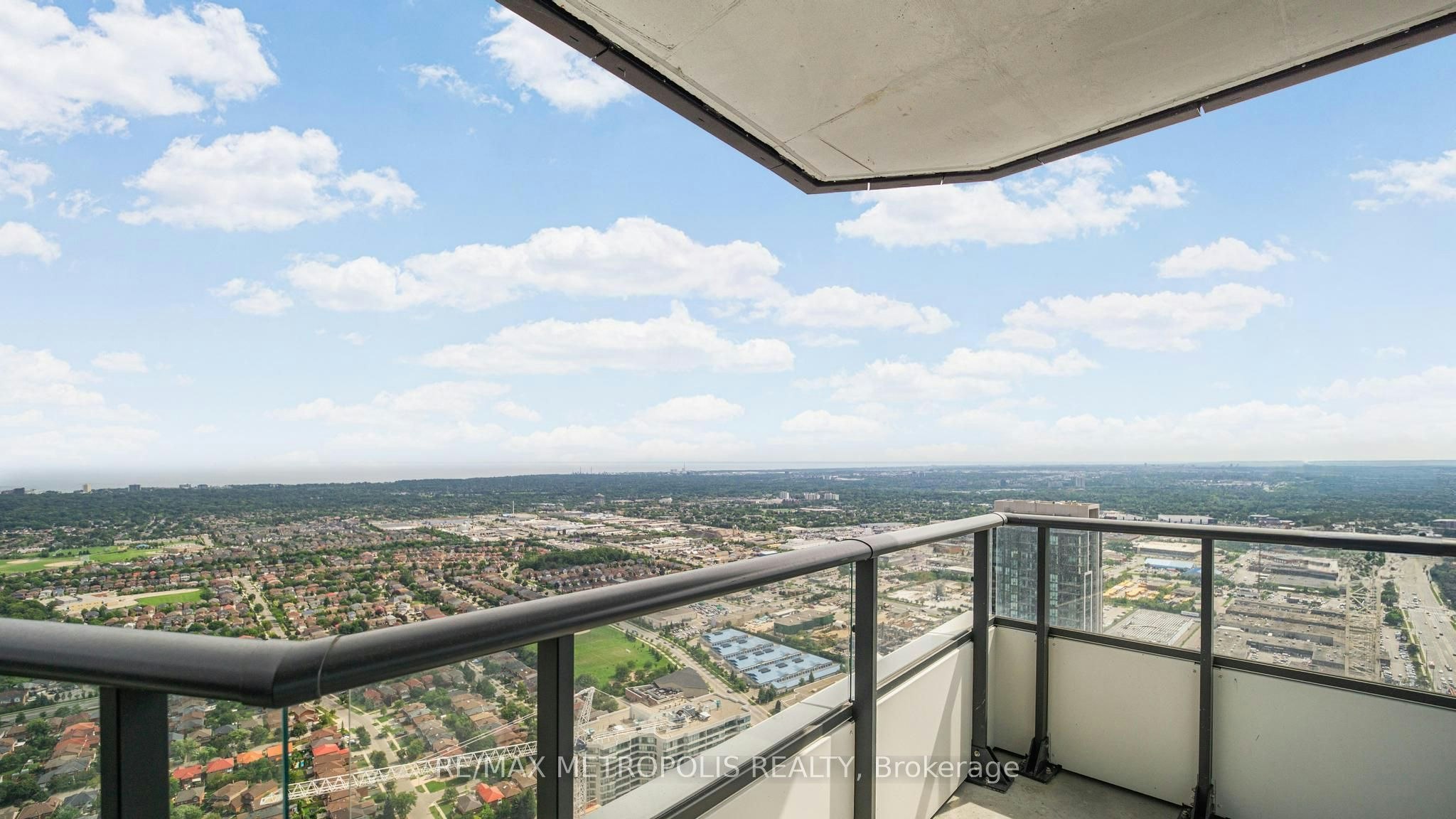 448 Burnhamthorpe Rd W 5611 N/A, Mississauga, ON, L5B 0R4 - 7