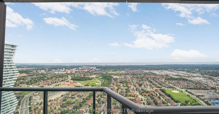 448 Burnhamthorpe Rd W 5611 N/A, Mississauga, ON, L5B 0R4 - 10