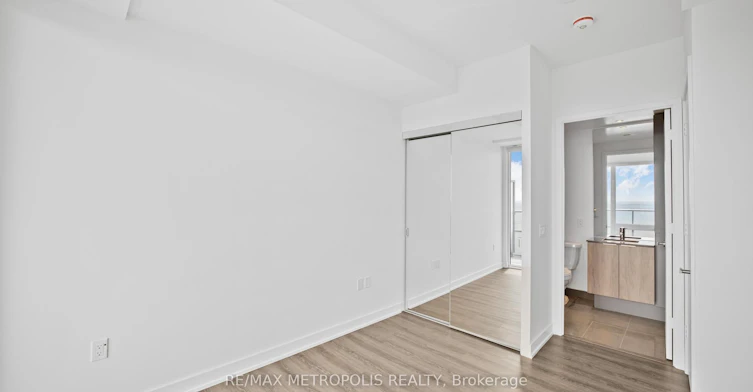 448 Burnhamthorpe Rd W 5611 N/A, Mississauga, ON, L5B 0R4 - 15