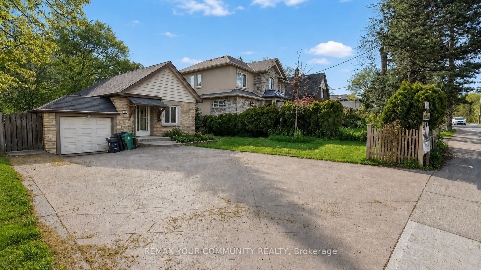 39 South Kingsway N/A, Toronto, ON, M6S 3T2